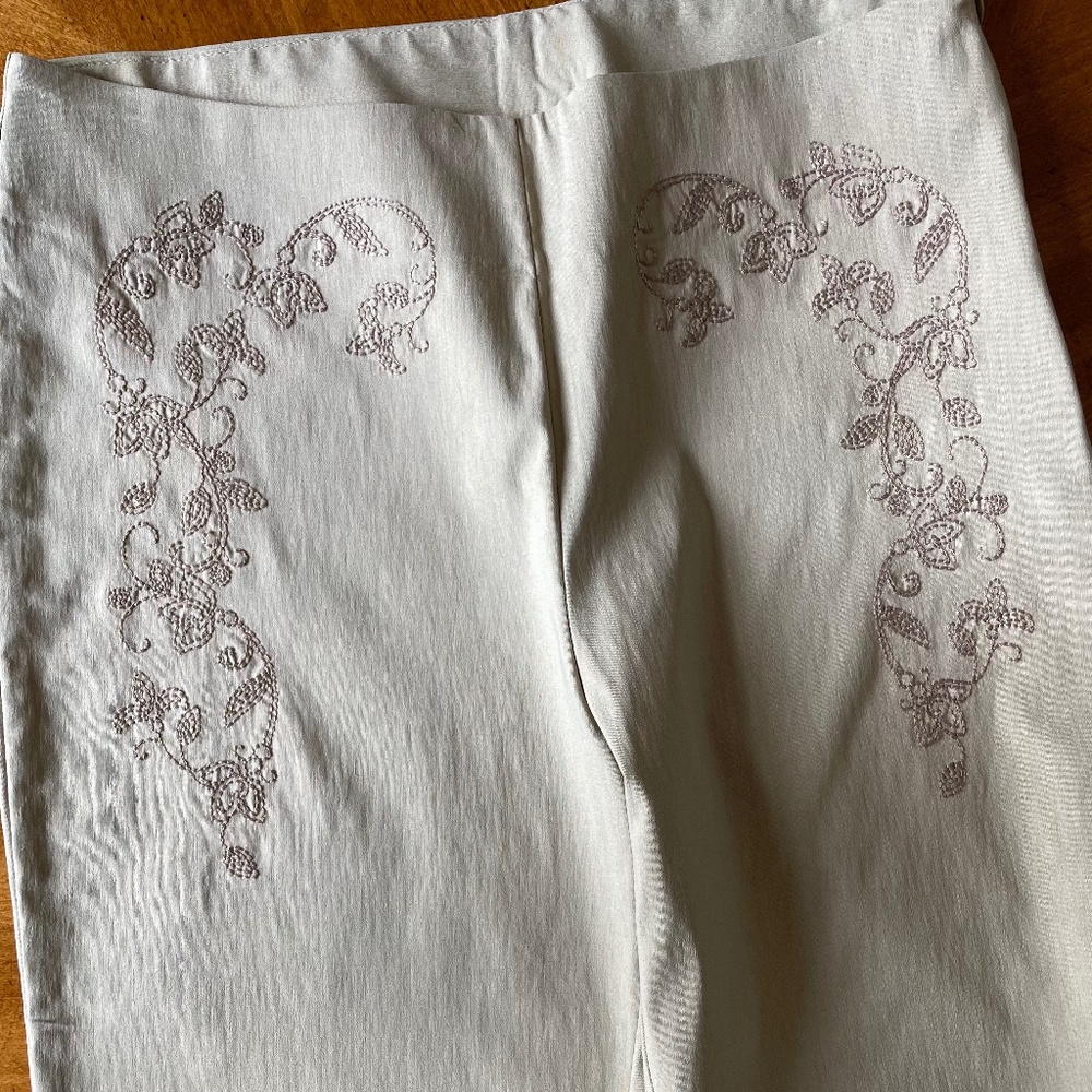 White House Black Market Beige Embroidered Pants 6 - Picture 5 of 8